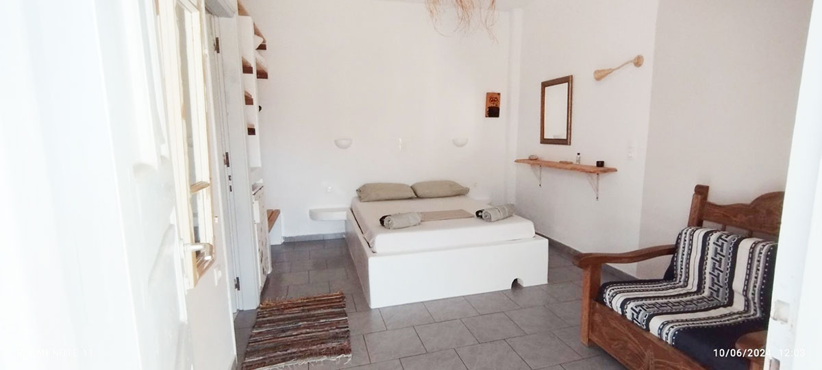 Interior of a room at Antonis Rooms in Sifnos
