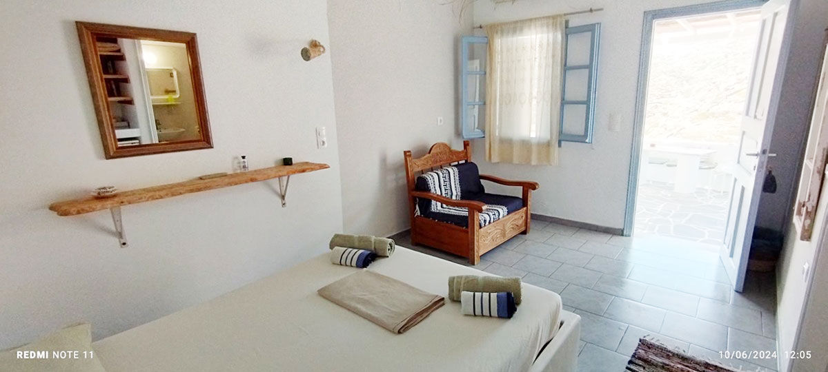 Interior of a room at Antonis Rooms in Sifnos