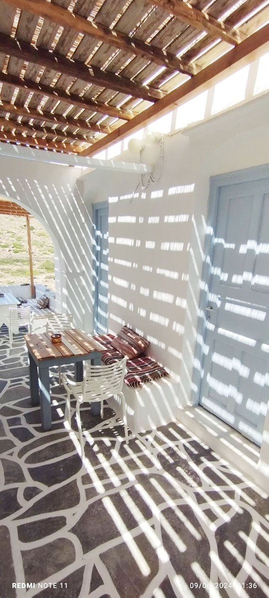 Room terrace at Antonis Rooms in Sifnos
